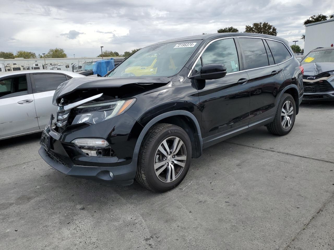 5FNYF6H55JB027833 2018 Honda Pilot Exl