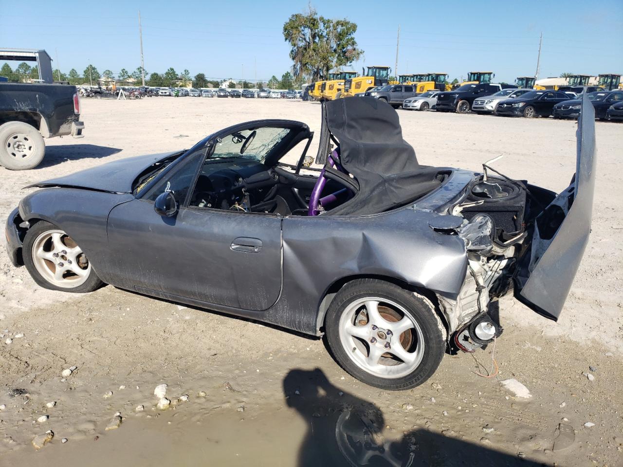 2000 Mazda MX-5 - Image 2