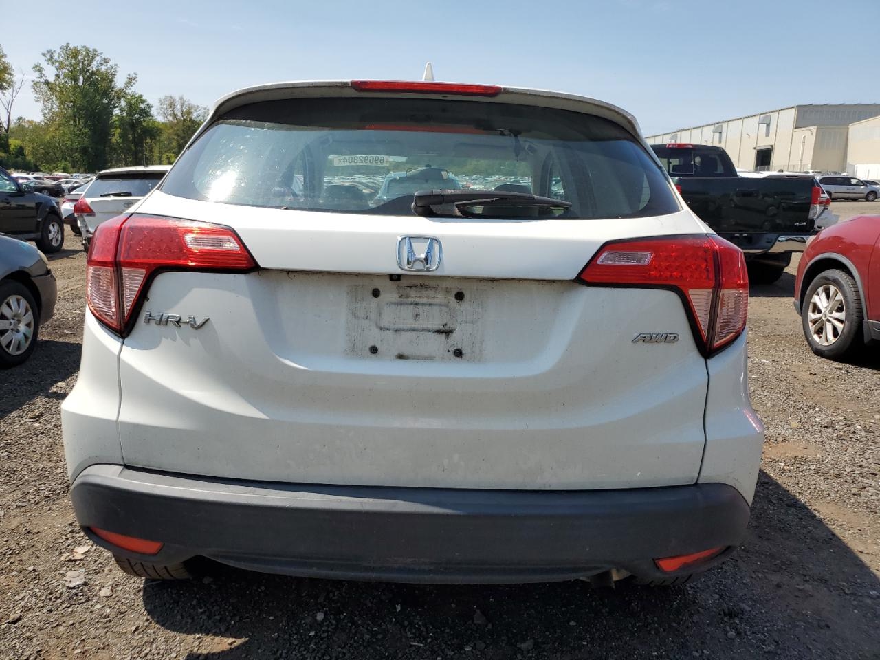 2018 Honda Hr-V Lx VIN: 3CZRU6H33JM729809 Lot: 69692304