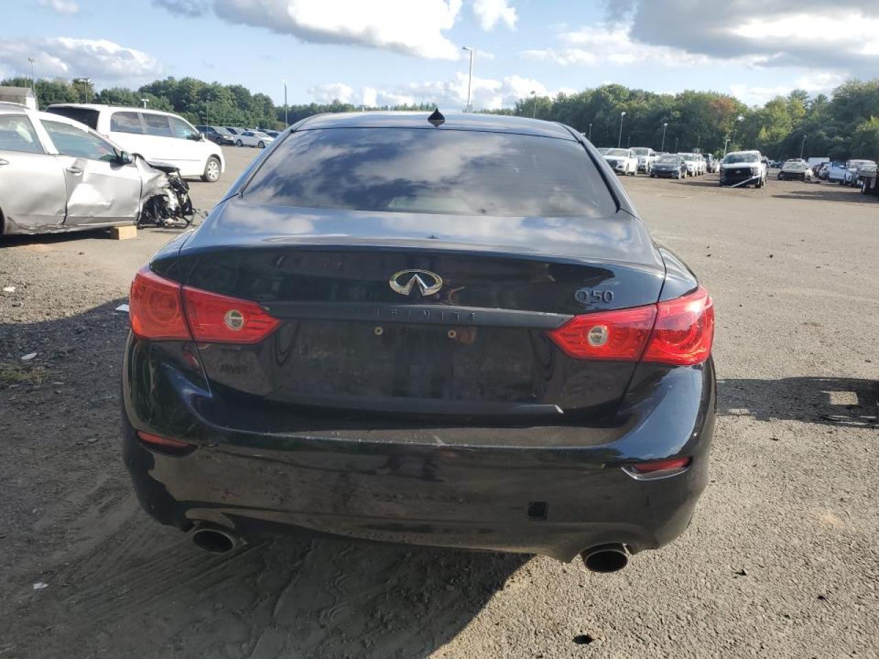 JN1EV7AR7HM830365 2017 Infiniti Q50 Premium