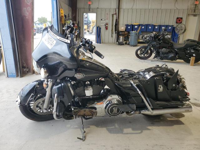2010 HARLEY-DAVIDSON FLHTCU 