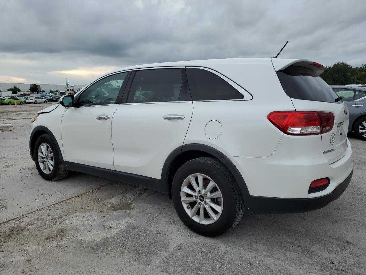 2019 Kia Sorento - Image 2