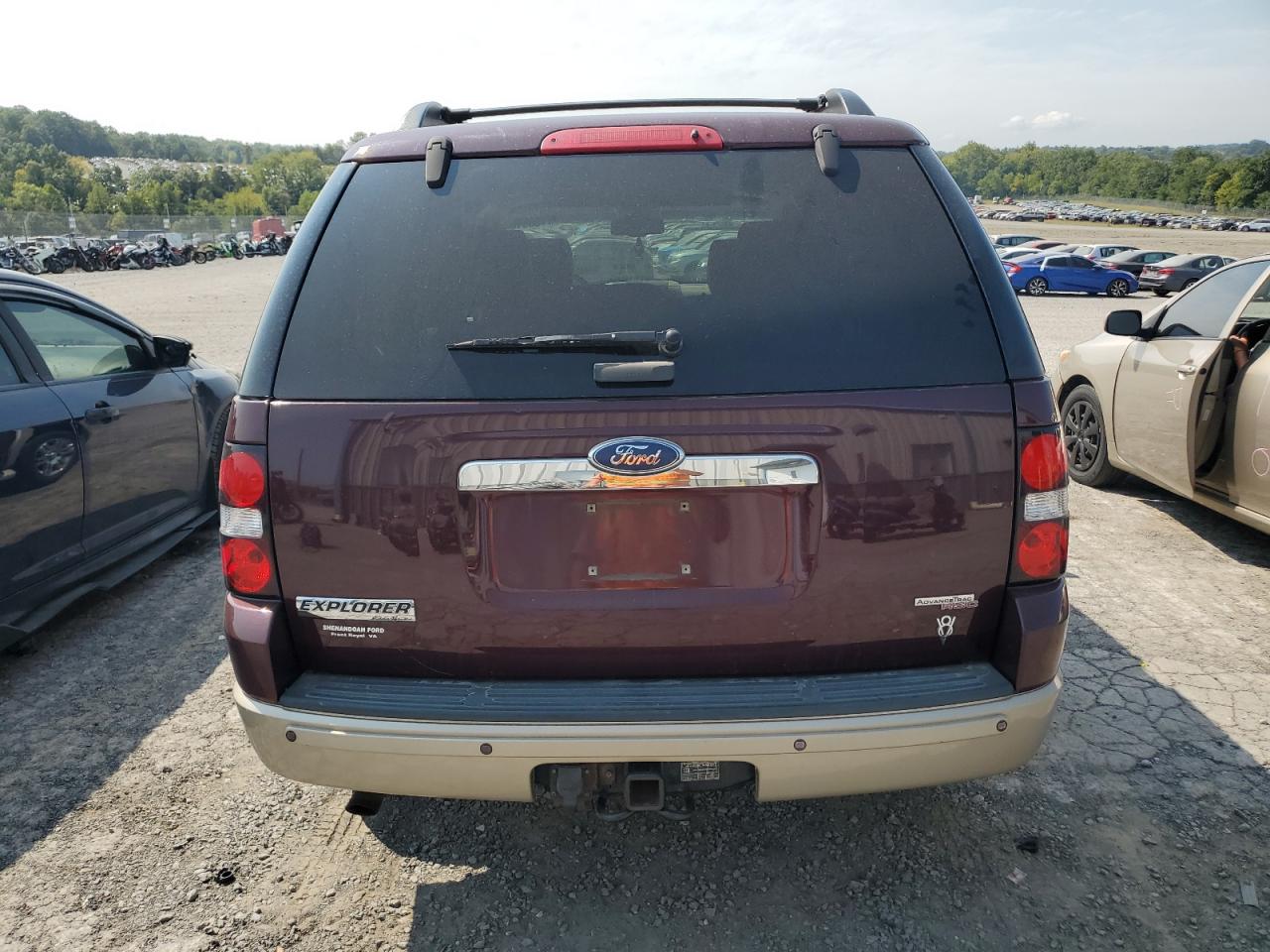 2006 Ford Explorer Eddie Bauer VIN: 1FMEU748X6UA13547 Lot: 71353164