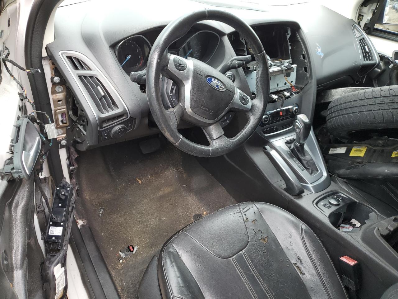1FADP3J26DL288695 2013 Ford Focus Titanium