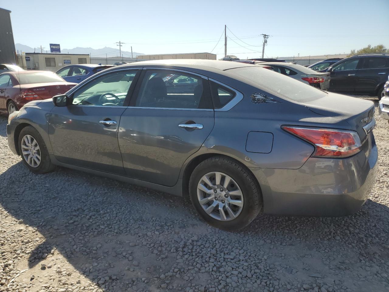2015 Nissan Altima - Image 2