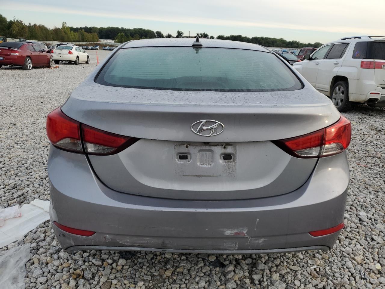 5NPDH4AE9GH694101 2016 Hyundai Elantra Se