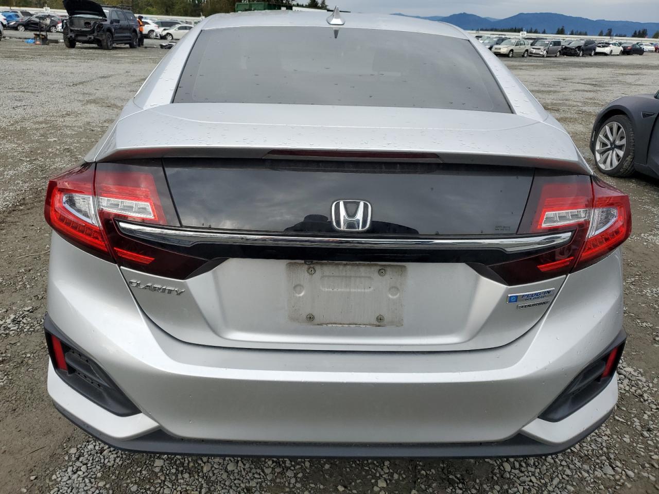 2018 Honda Clarity Touring VIN: JHMZC5F38JC006818 Lot: 69241114