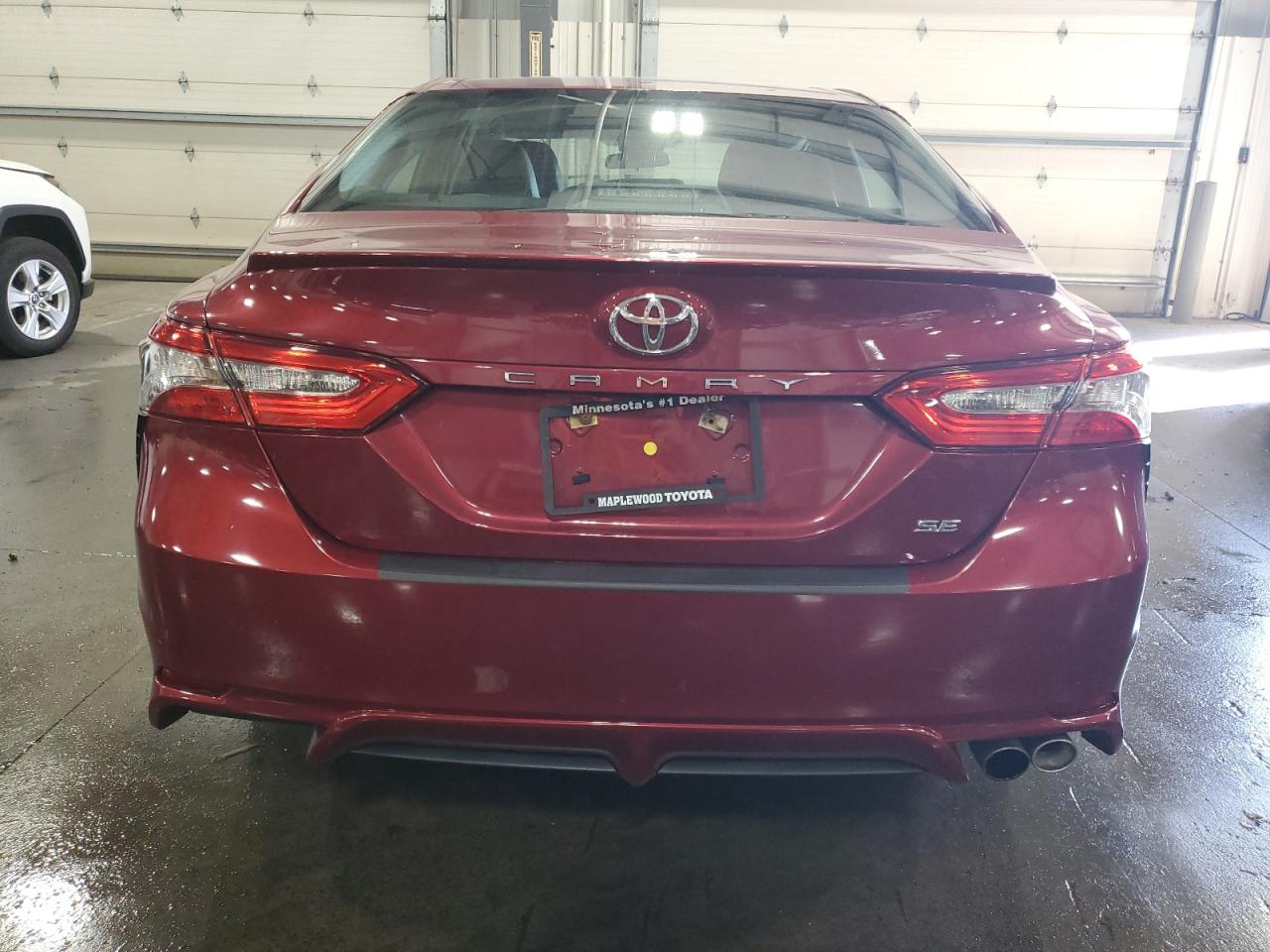 4T1B11HK8JU574997 2018 Toyota Camry L