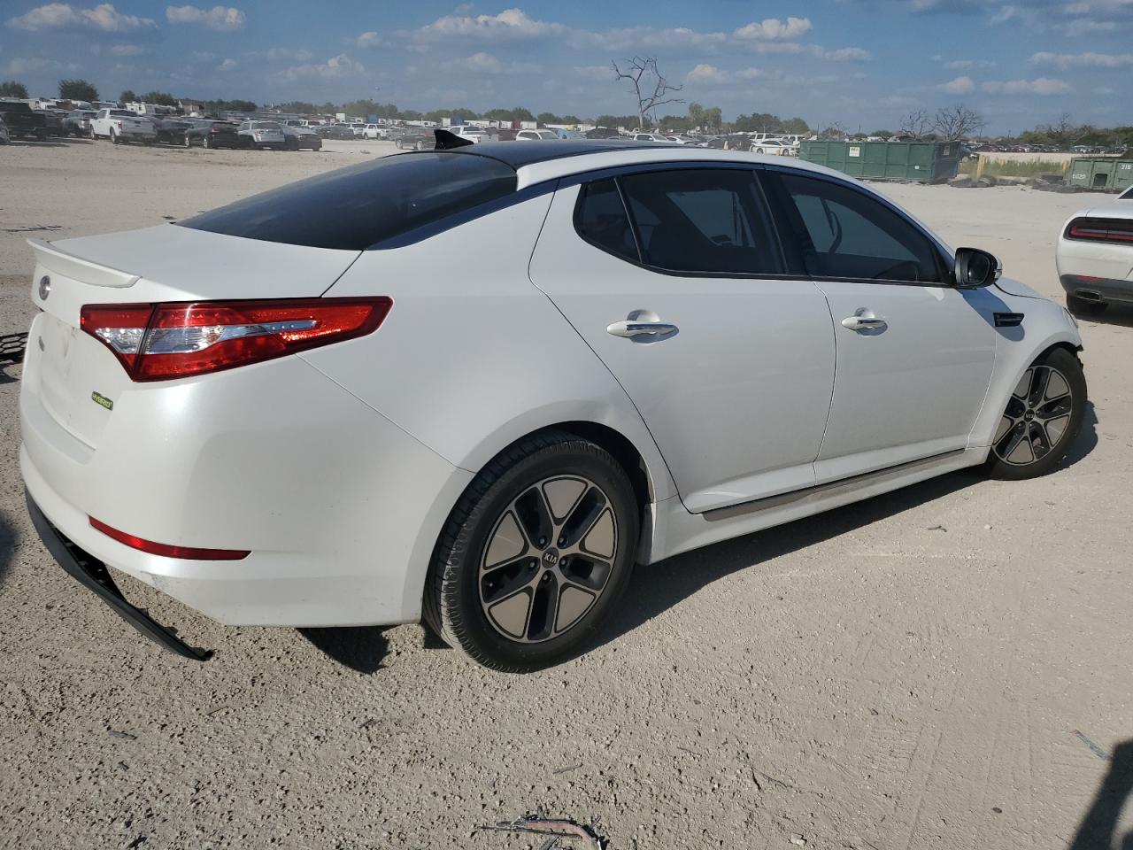 2012 Kia Optima - Image 3