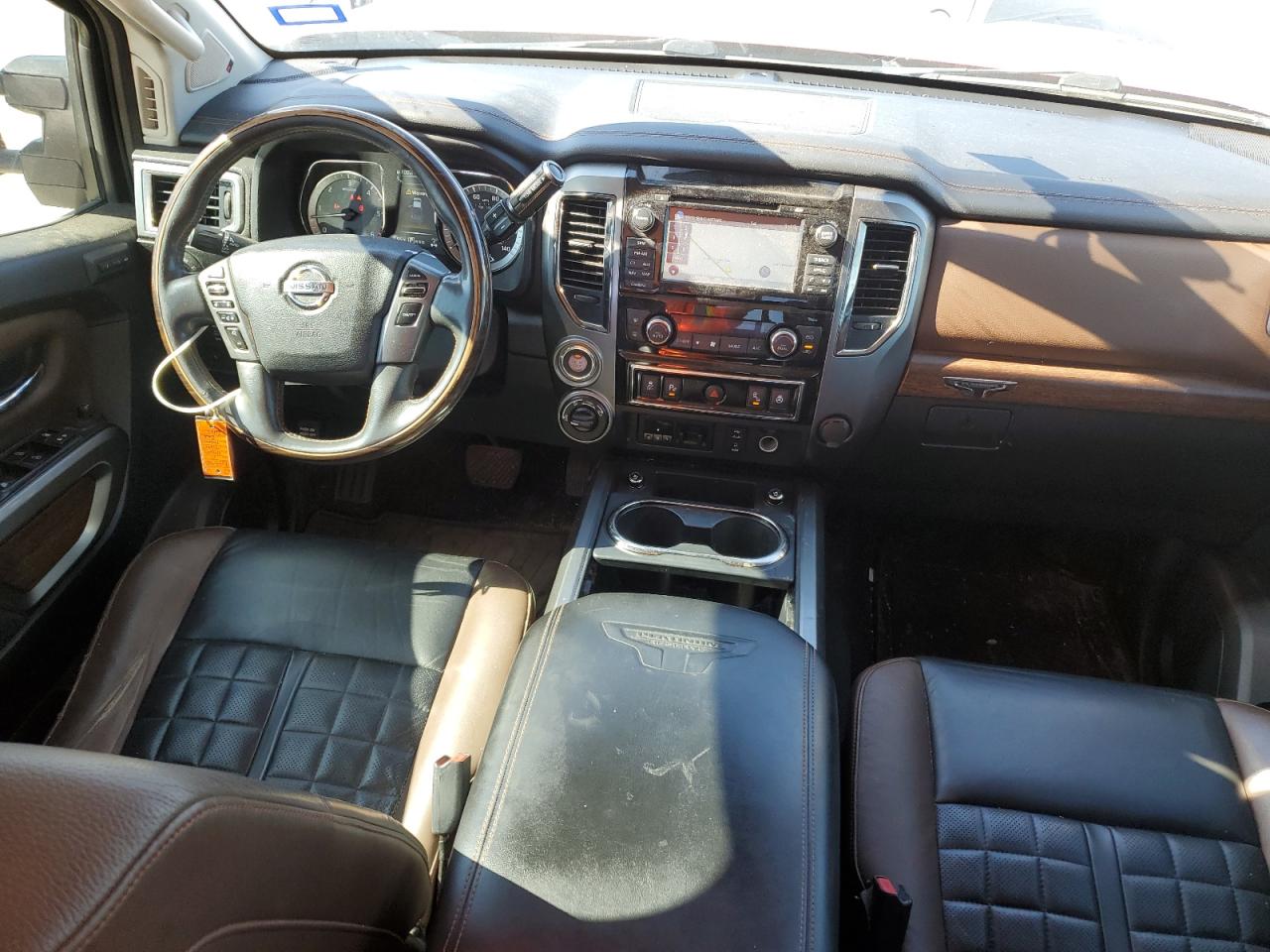 1N6BA1F46HN570697 2017 Nissan Titan Xd Sl