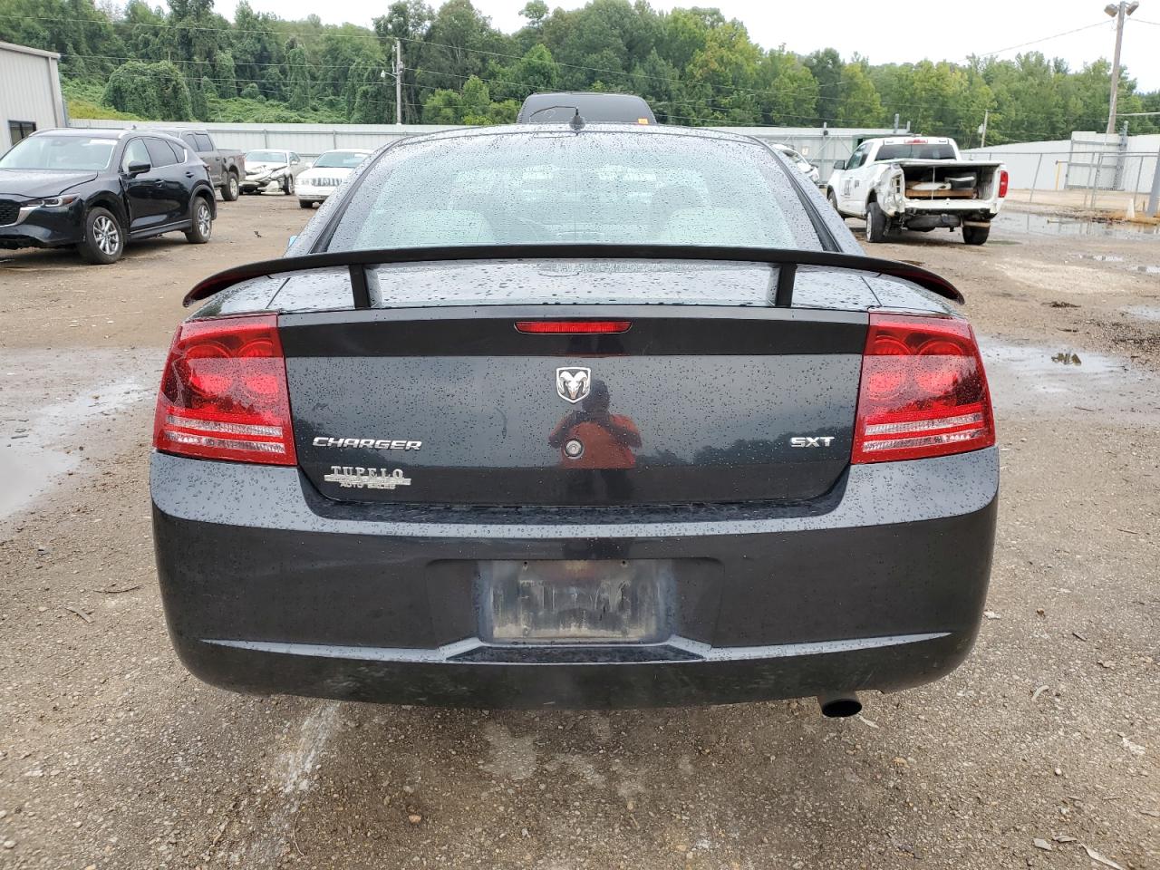 2008 Dodge Charger Sxt VIN: 2B3KA33G58H288395 Lot: 70143874