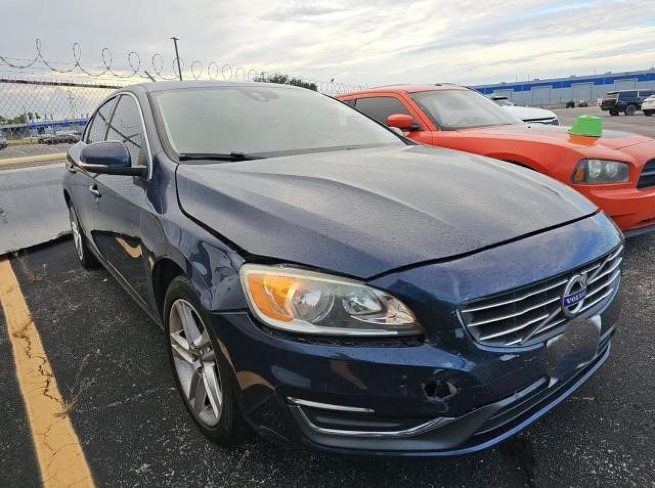 YV140MFK6F2355263 2015 VOLVO S60 - Image 1