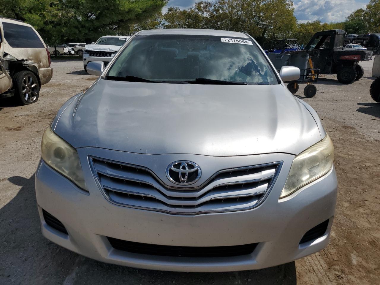 2010 Toyota Camry - Image 5