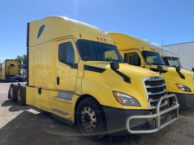 2019 Freightliner Cascadia 126