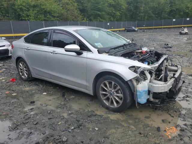  FORD FUSION 2017 Silver