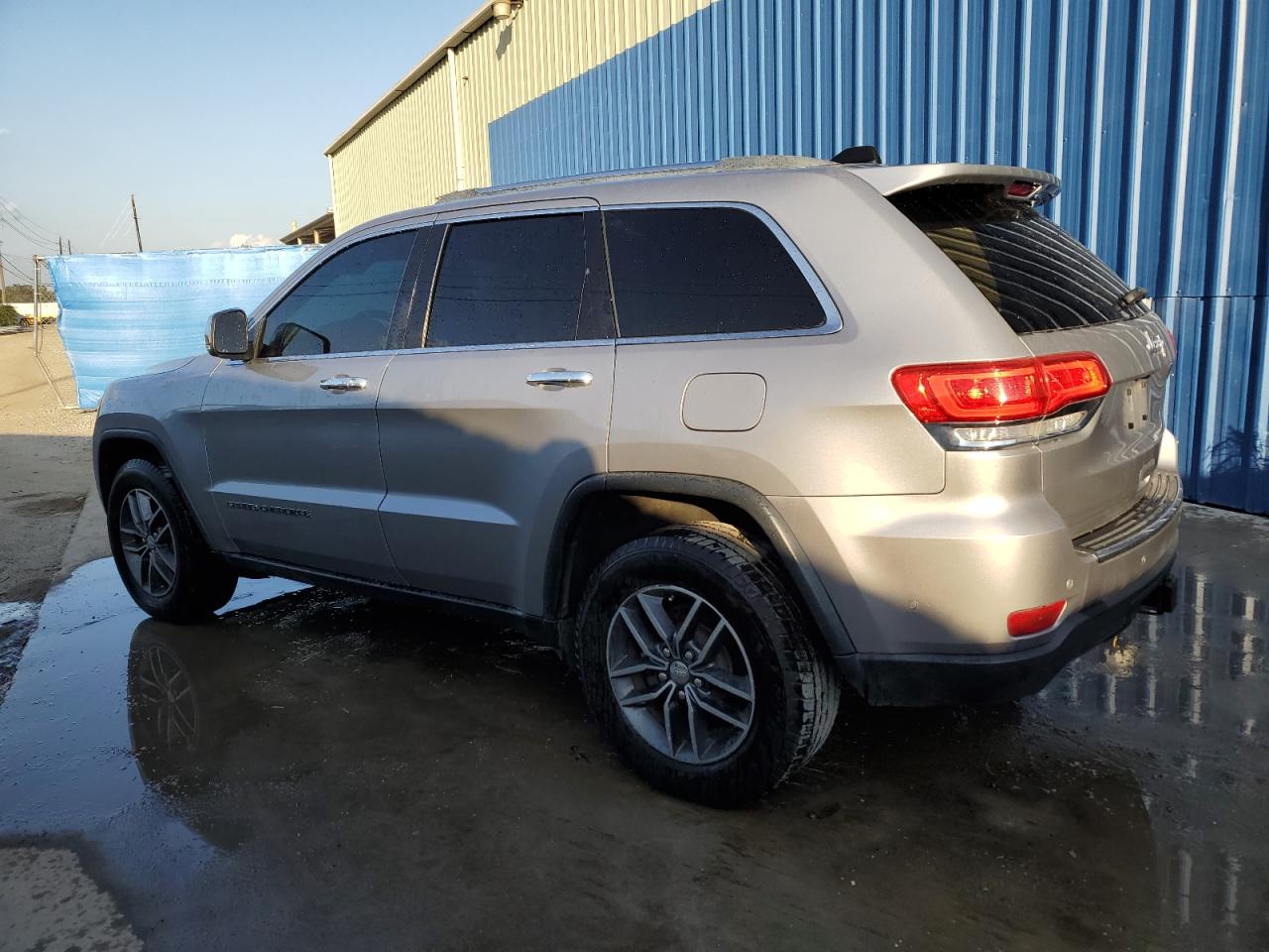 1C4RJEBG0JC447357 2018 JEEP GRAND CHEROKEE - Image 2