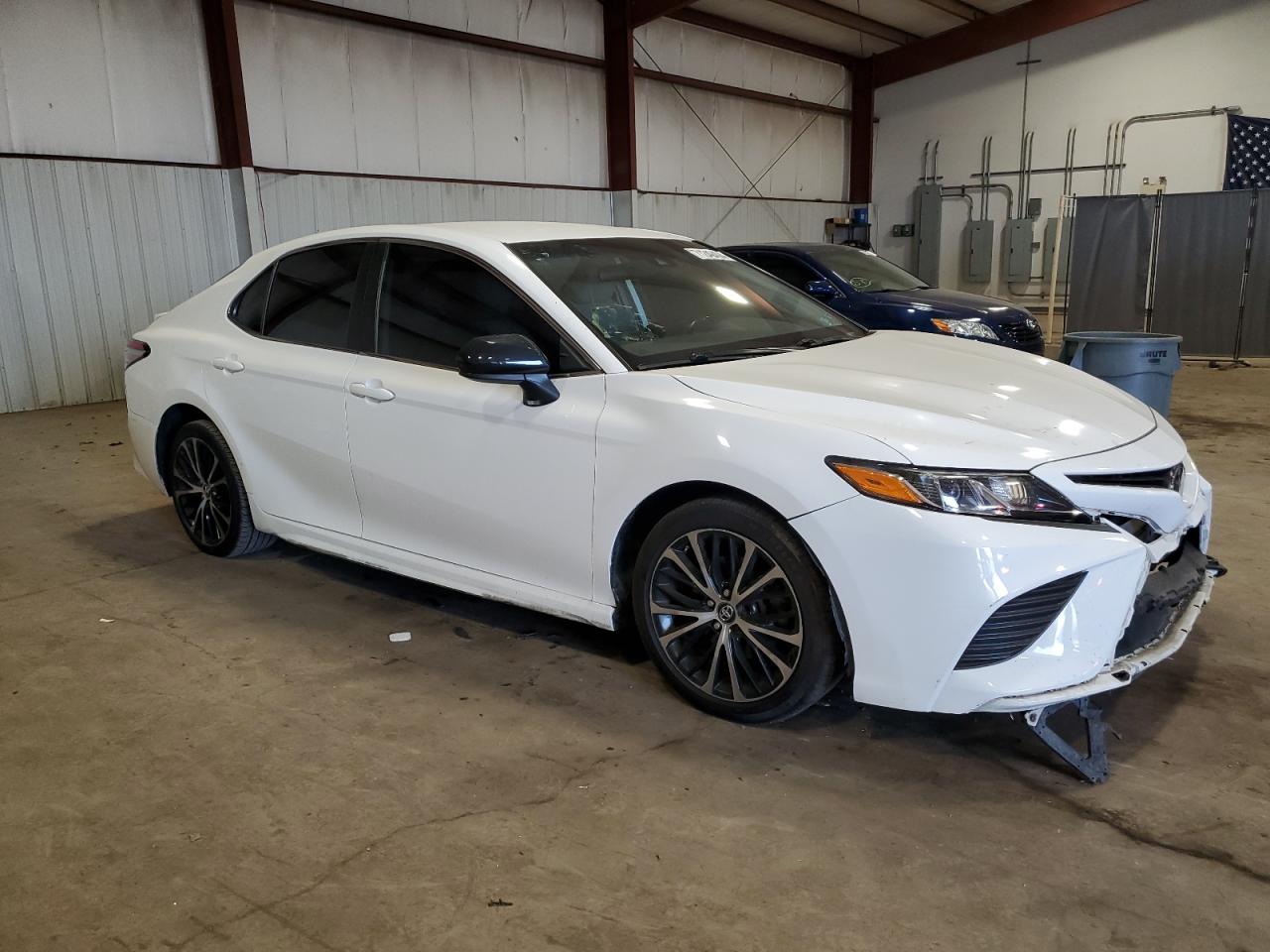 2019 Toyota Camry - Image 4
