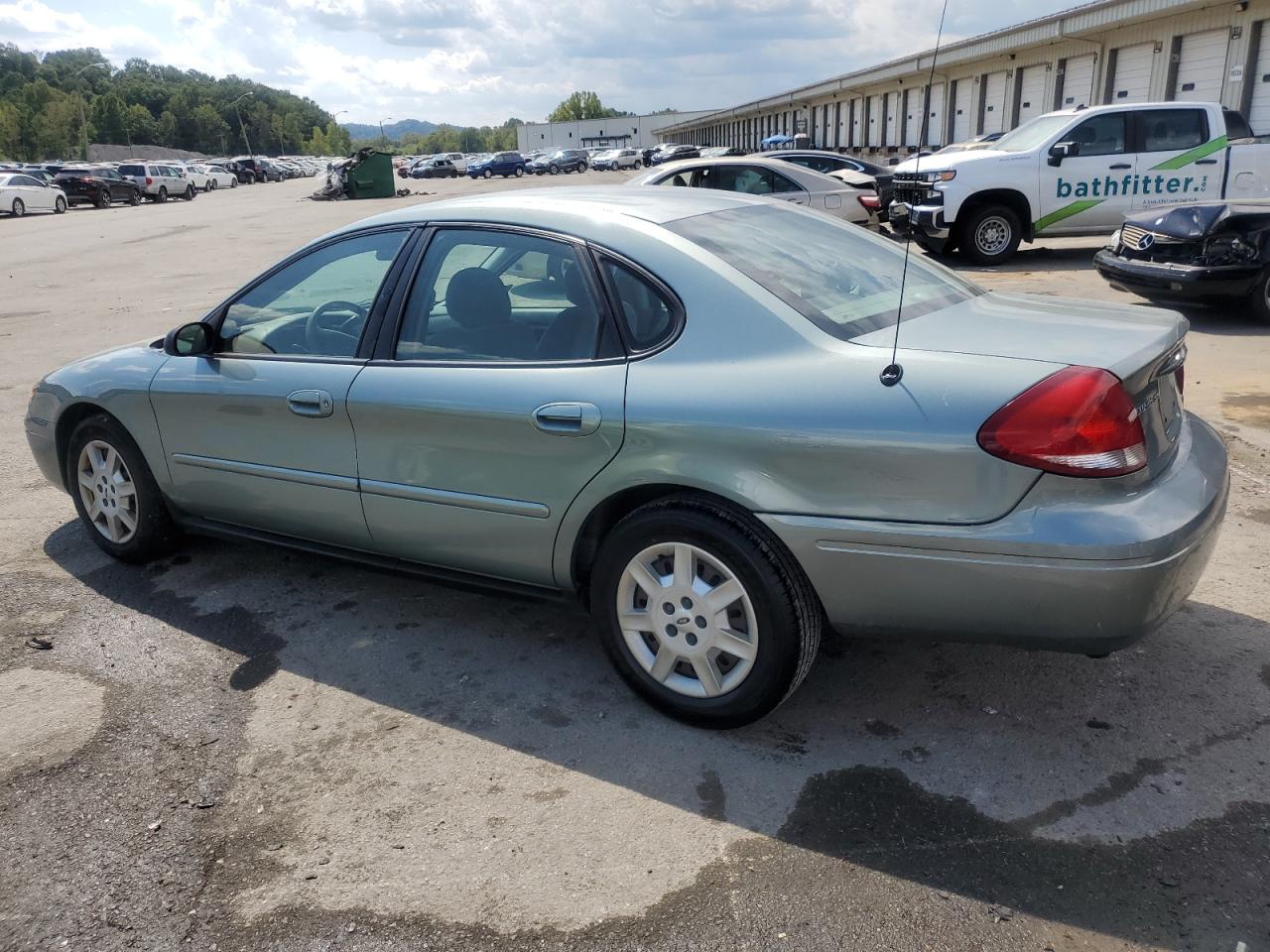 2007 Ford Taurus Se VIN: 1FAFP53U27A203435 Lot: 70683014