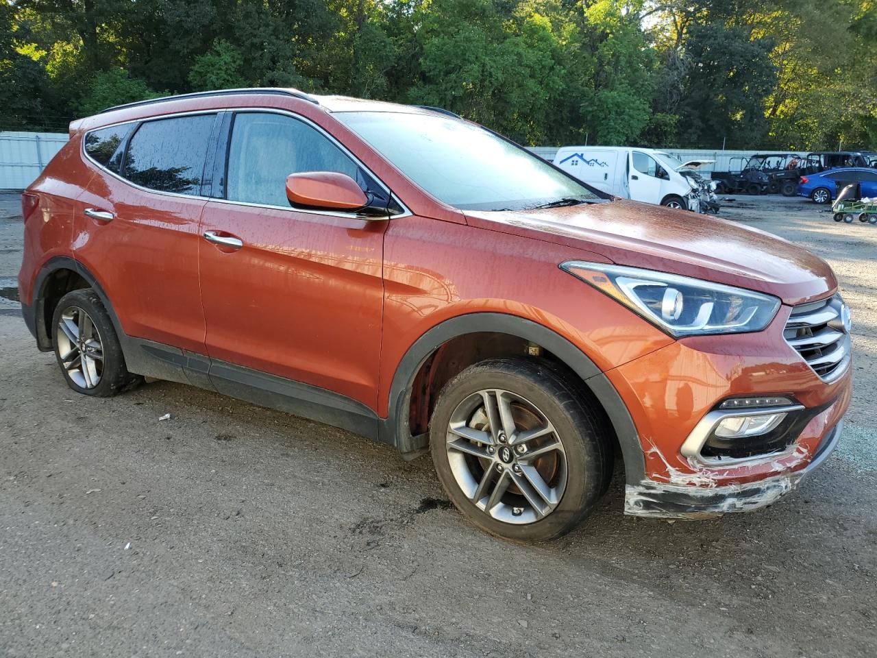 2017 Hyundai Santa Fe - Image 4