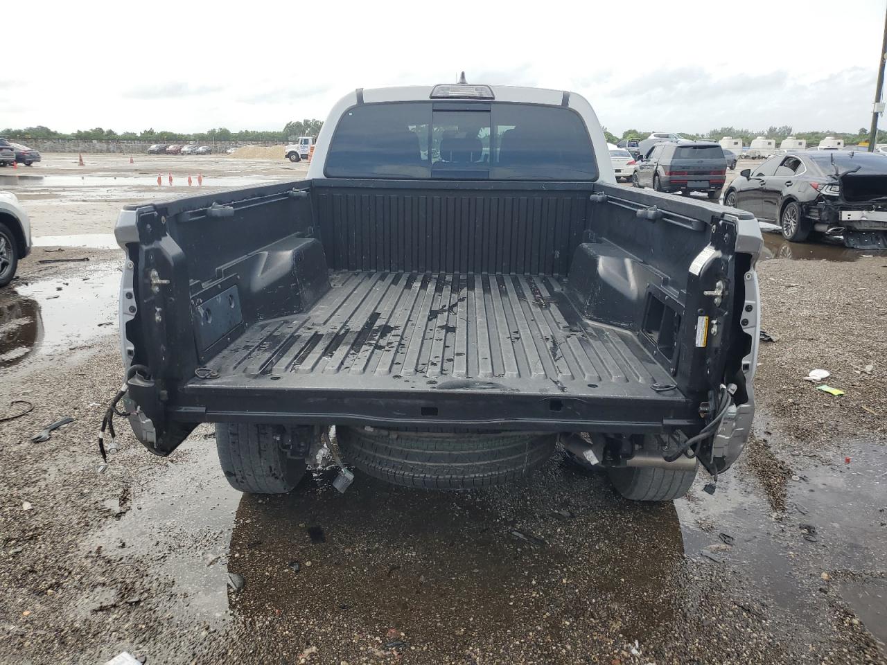 5TFBZ5DN4JX004322 2018 Toyota Tacoma Double Cab