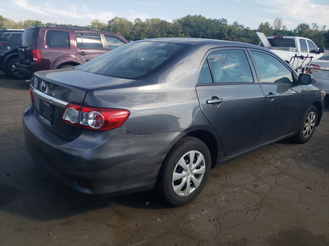 VIN 2T1BU4EE8DC999021 2013 TOYOTA COROLLA no.3