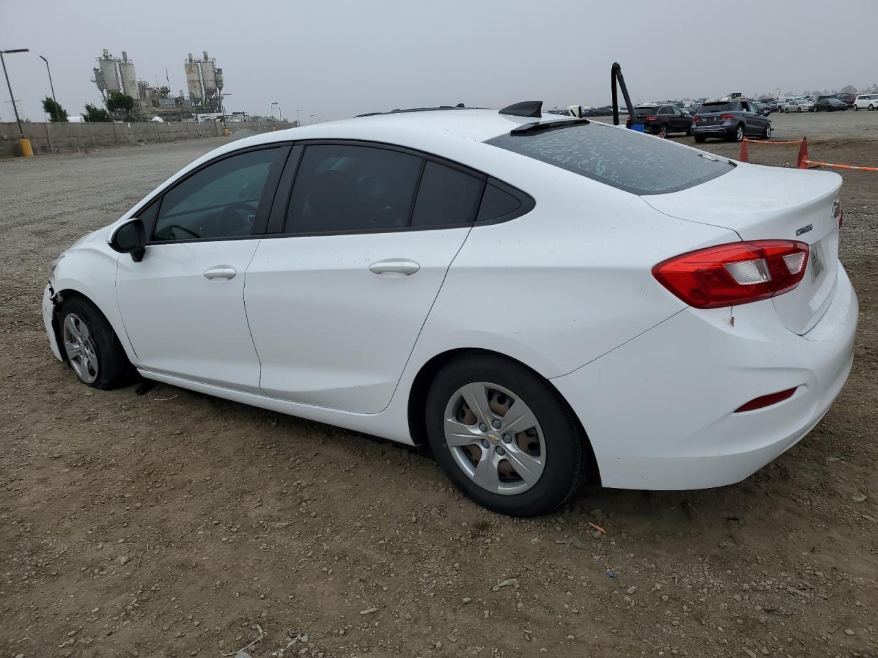 2017 Chevrolet Cruze - Image 2