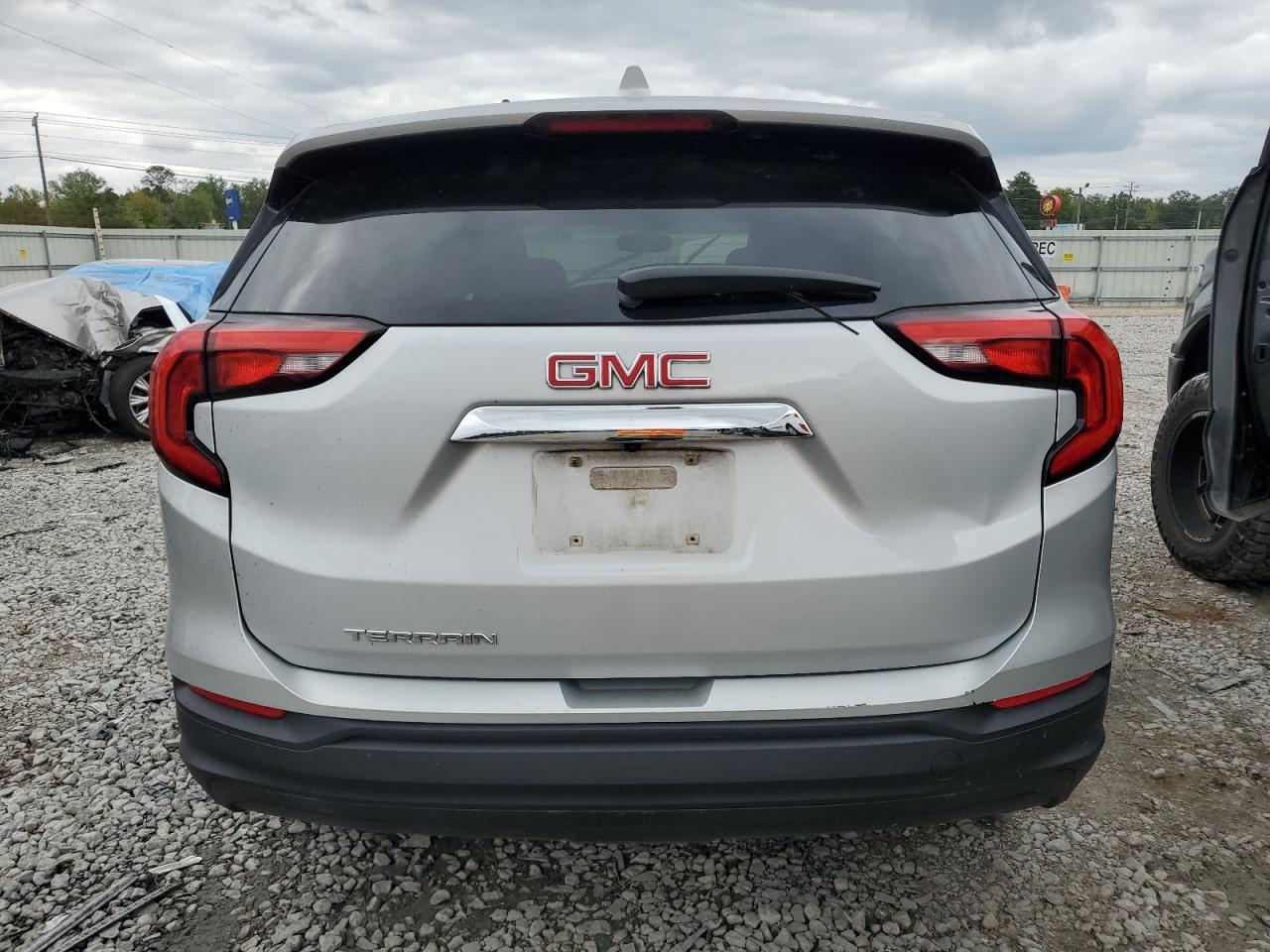 3GKALMEVXJL348260 2018 GMC Terrain Sle