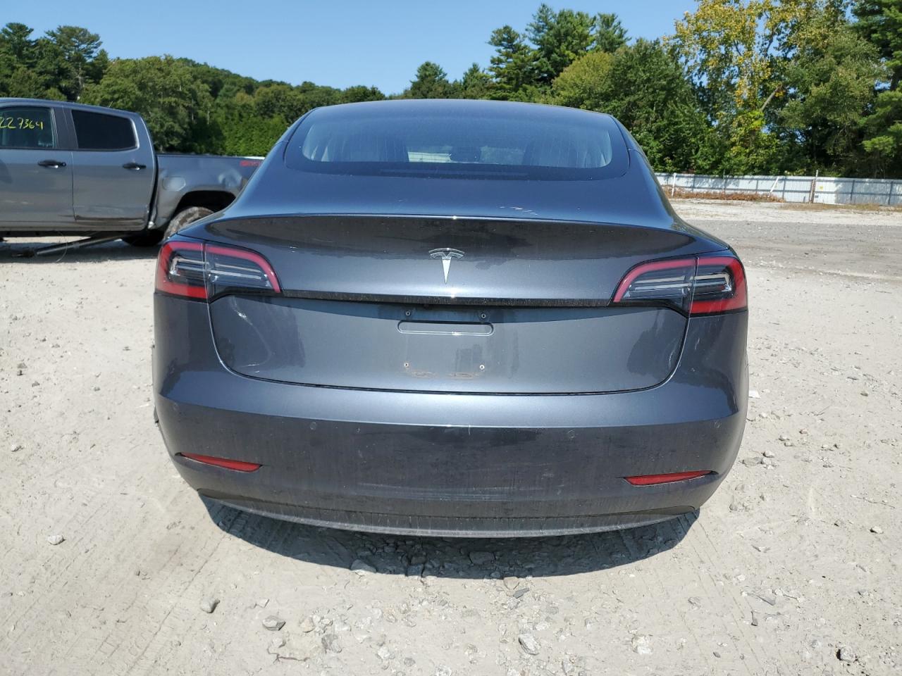 2018 Tesla Model 3 VIN: 5YJ3E1EA7JF017757 Lot: 70475834