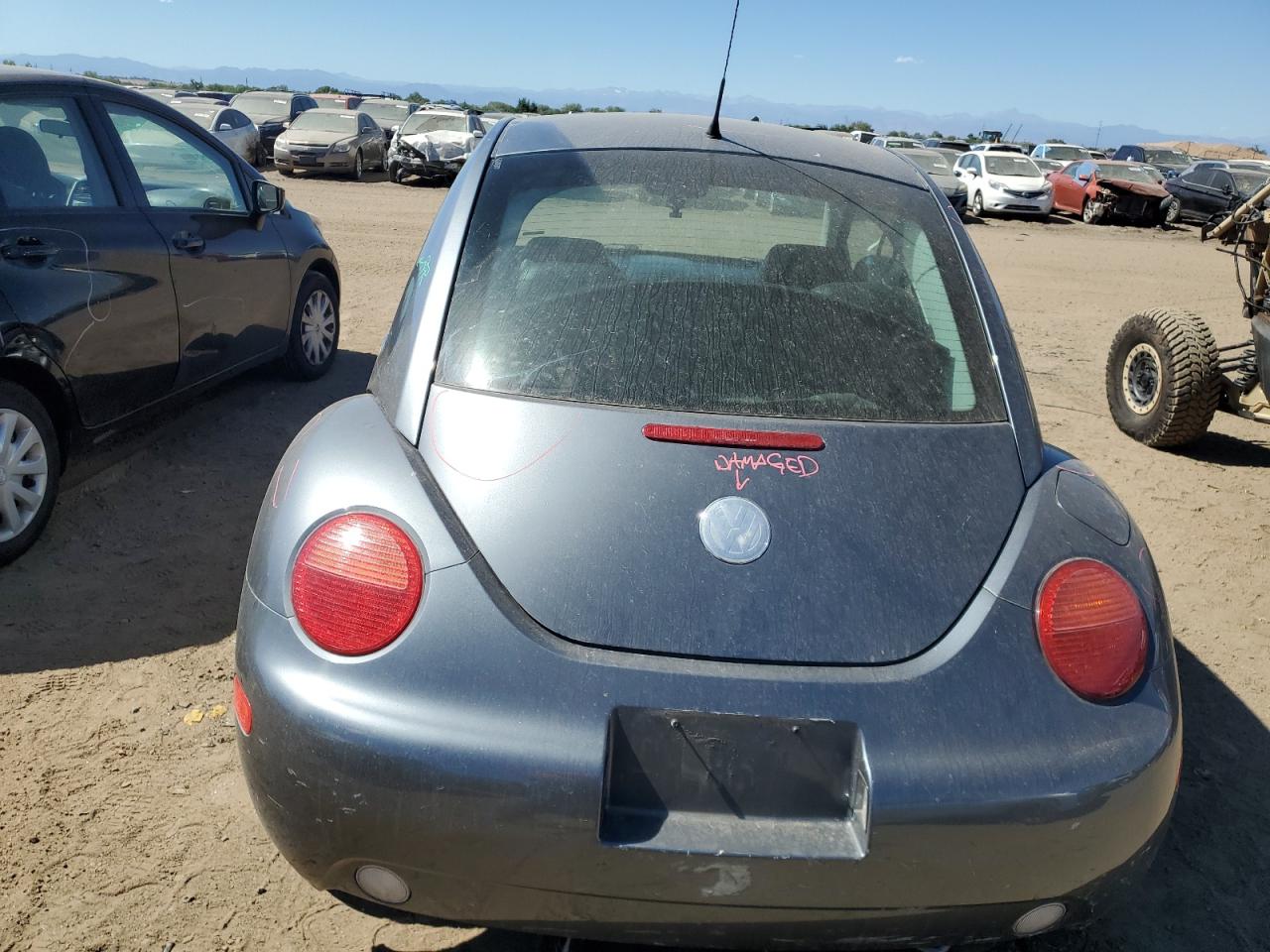 3VWCK21C13M414740 2003 Volkswagen New Beetle Gls