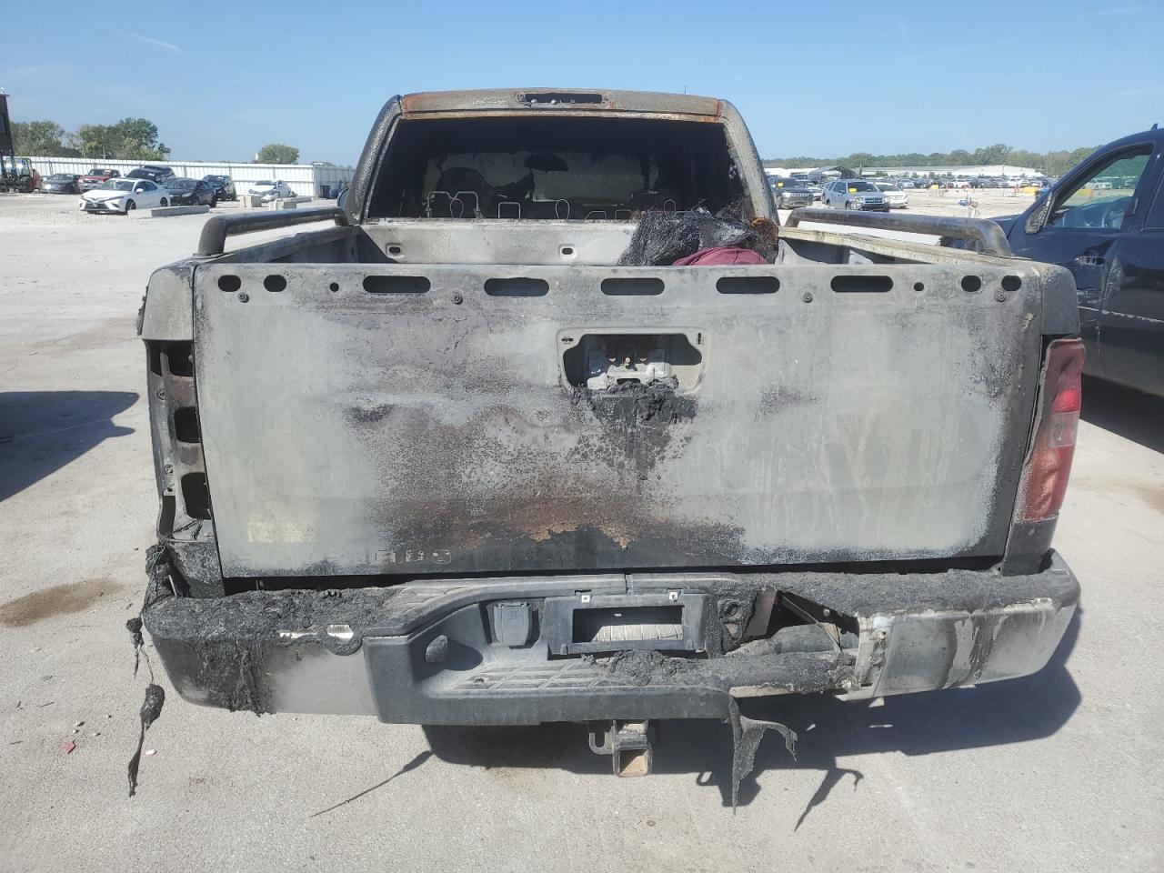 2010 Chevrolet Silverado - Image 6