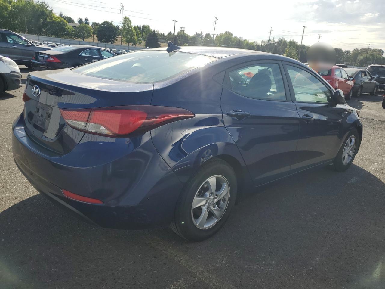 2014 Hyundai Elantra - Image 3