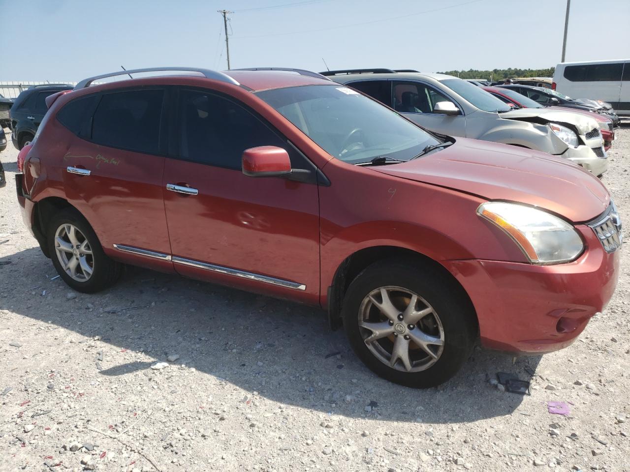 2011 Nissan Rogue - Image 4