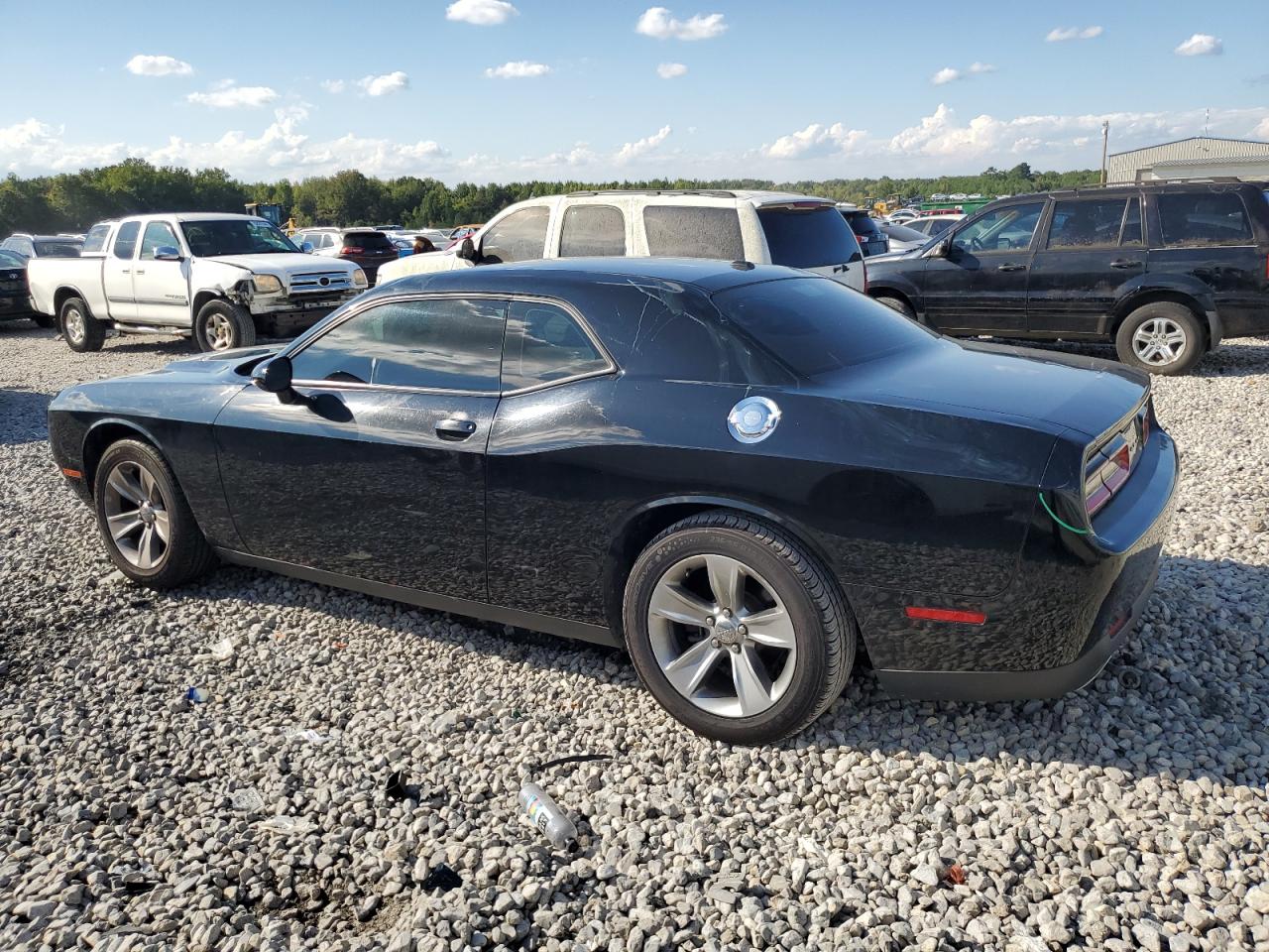 2C3CDZAG4GH352879 2016 DODGE CHALLENGER - Image 2