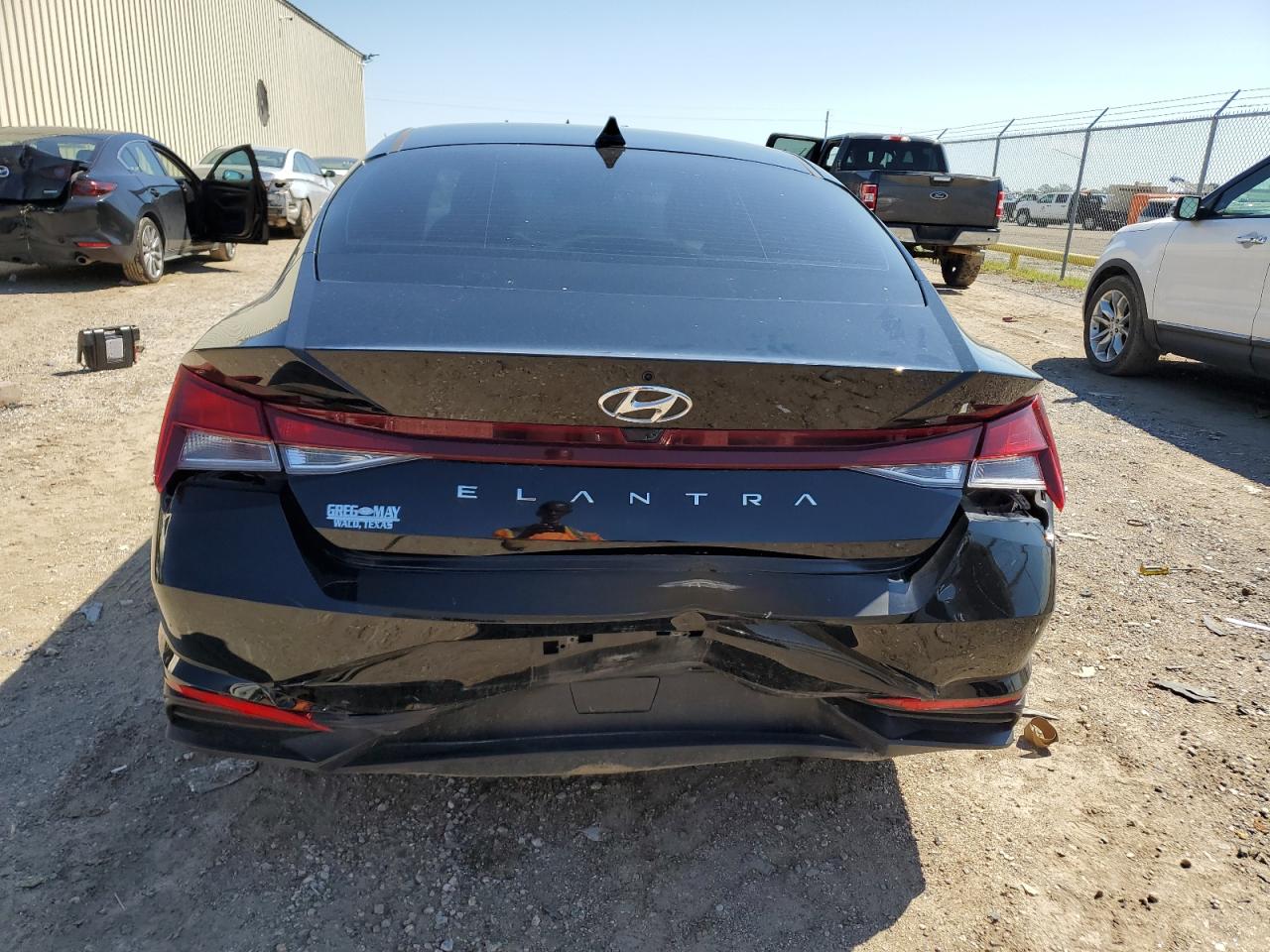 KMHLL4AG0PU433811 2023 Hyundai Elantra Se