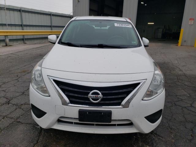  NISSAN VERSA 2017 Белы