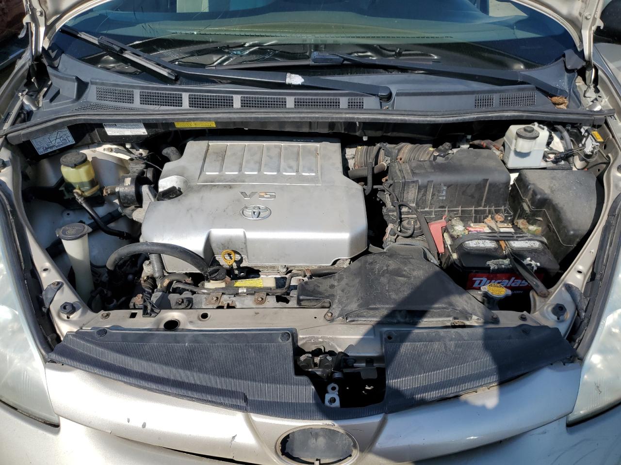 2009 Toyota Sienna - Image 12