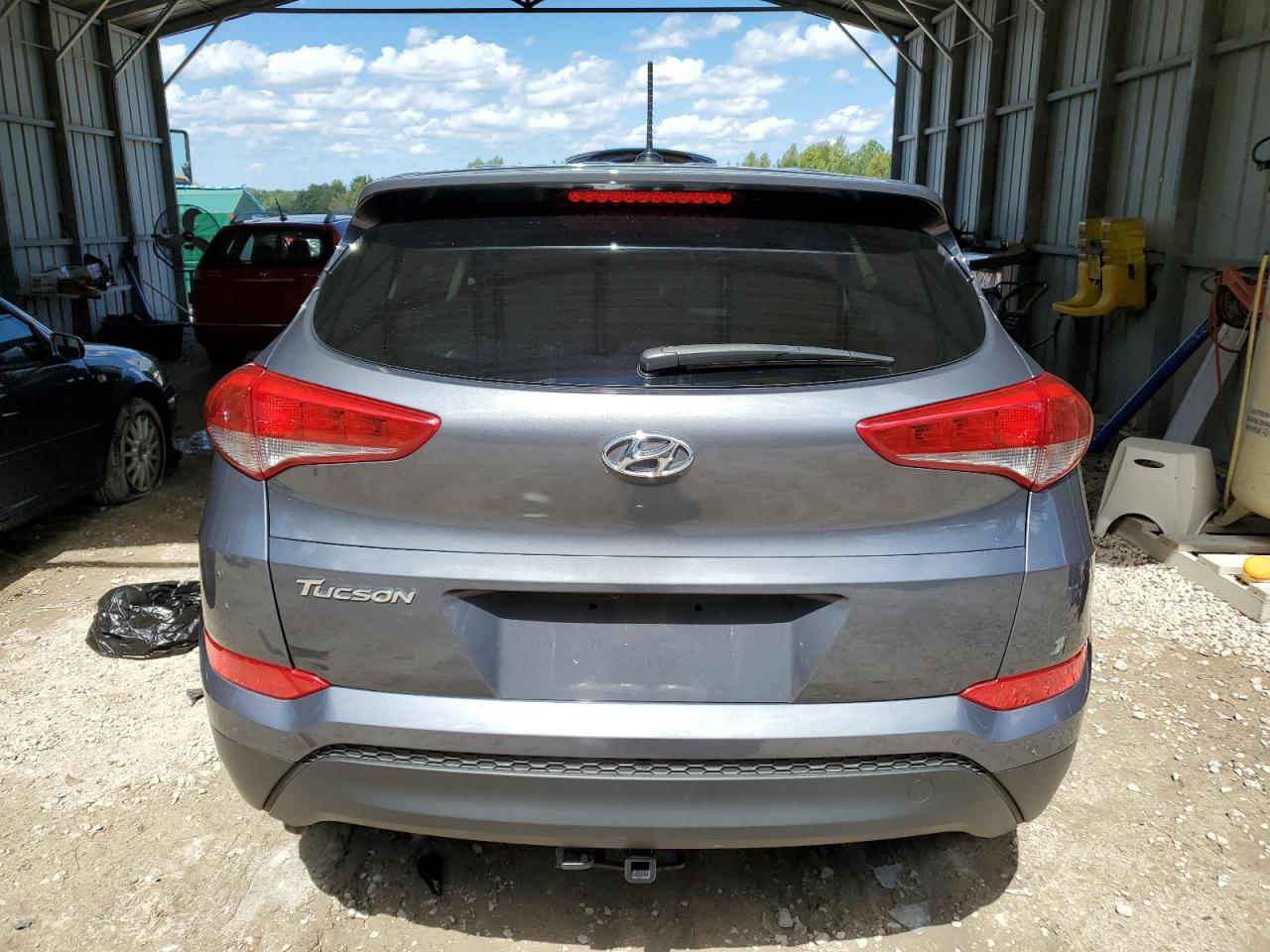 KM8J23A46HU537215 2017 Hyundai Tucson Se