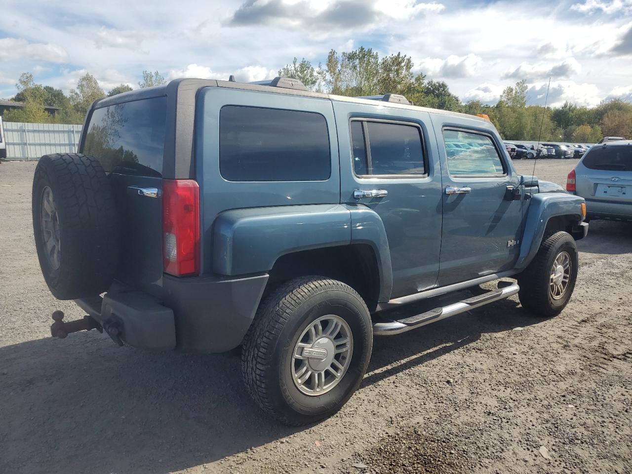 2006 Hummer H3 - Image 3