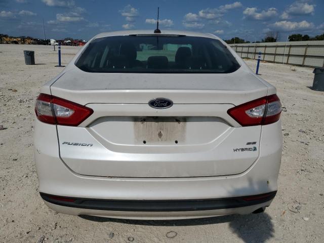  FORD FUSION 2016 Белы