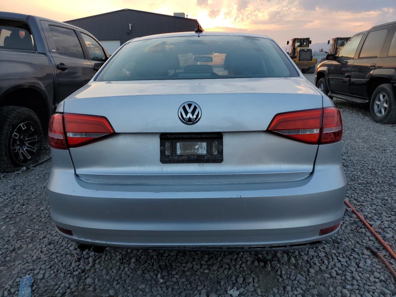 3VWD17AJ5FM293105 2015 Volkswagen Jetta Se