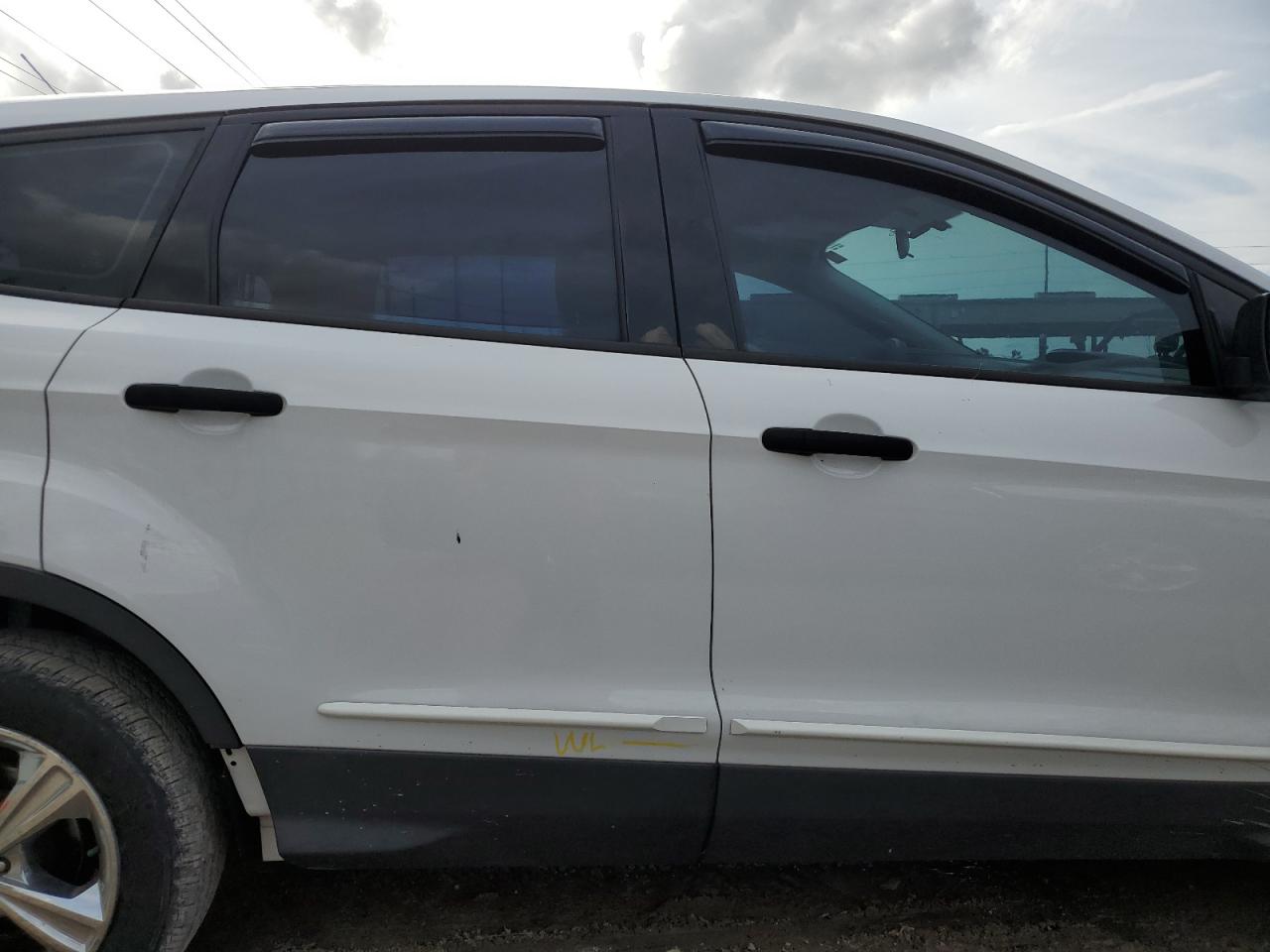 2015 Ford Escape S VIN: 1FMCU0F71FUB23633 Lot: 73647334