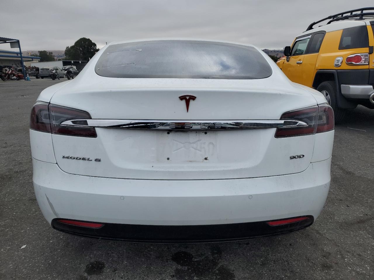 2017 Tesla Model S VIN: 5YJSA1E22HF195313 Lot: 72805874