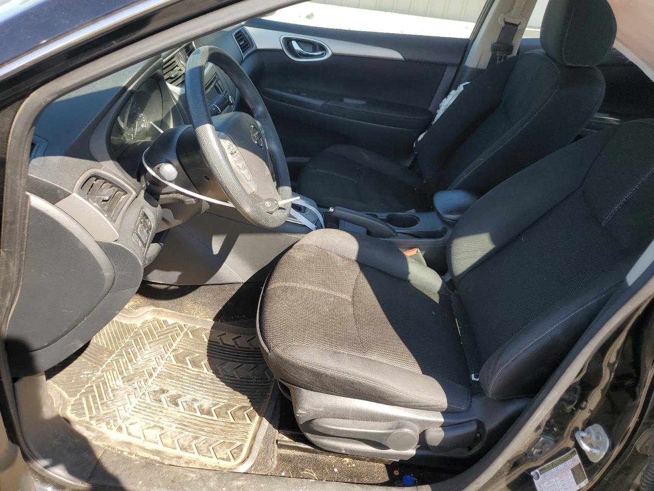 2015 Nissan Sentra - Image 7