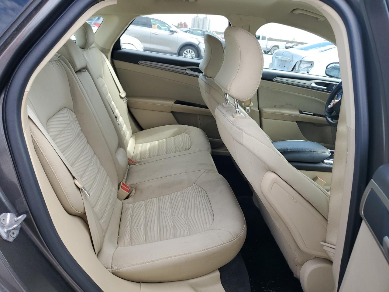 2016 Ford Fusion - Image 10