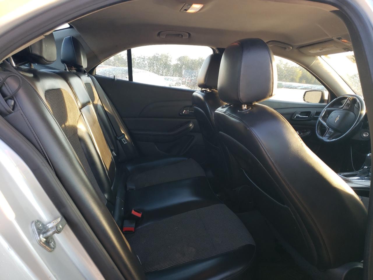2013 Chevrolet Malibu - Image 10