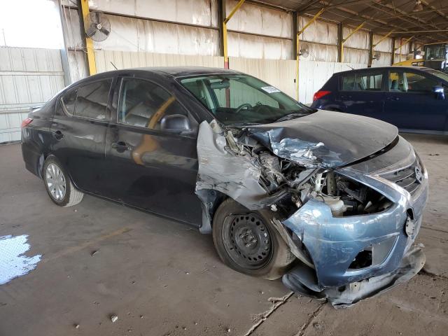  NISSAN VERSA 2015 Синий