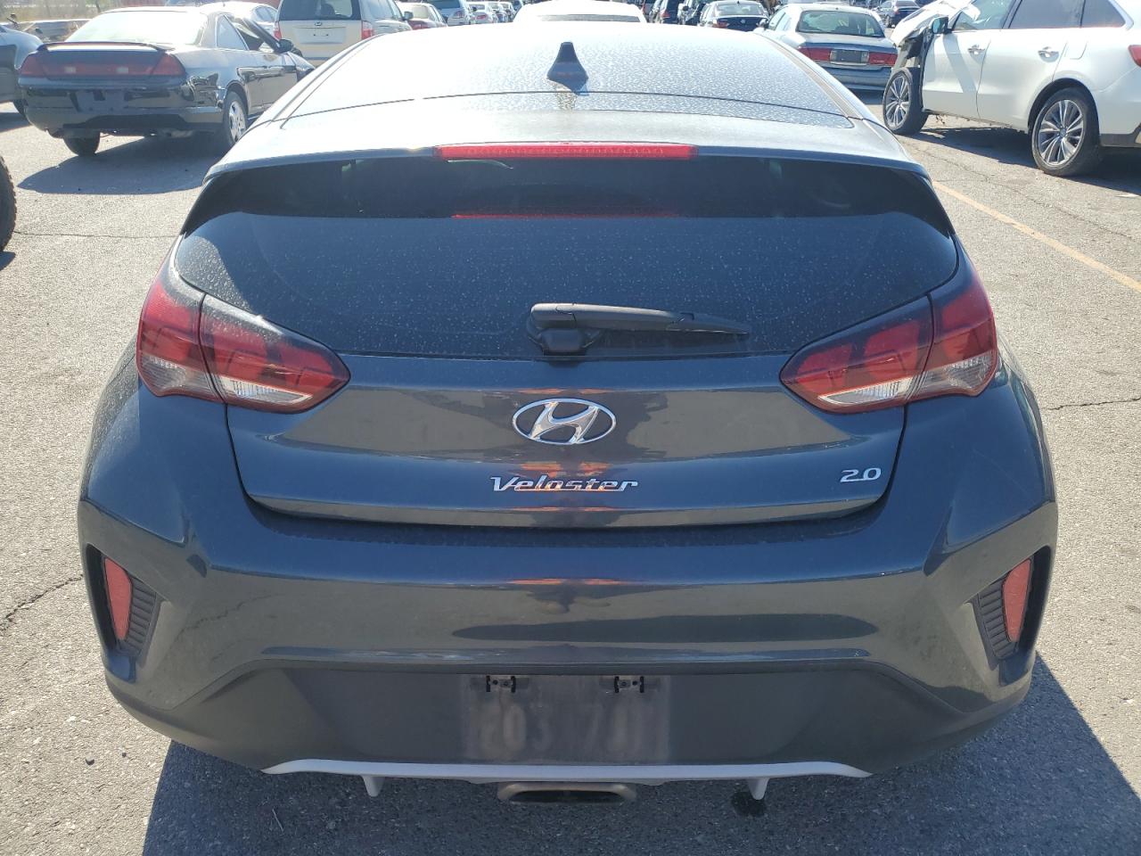 2019 Hyundai Veloster Base VIN: KMHTG6AF4KU003232 Lot: 73125544