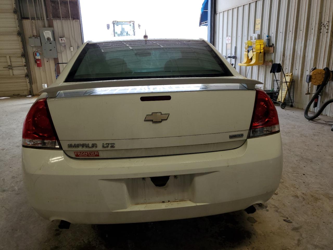 2G1WC5E3XG1125449 2016 Chevrolet Impala Limited Ltz