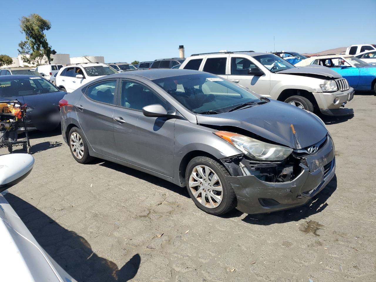 VIN 5NPDH4AE1DH161879 2013 HYUNDAI ELANTRA no.4