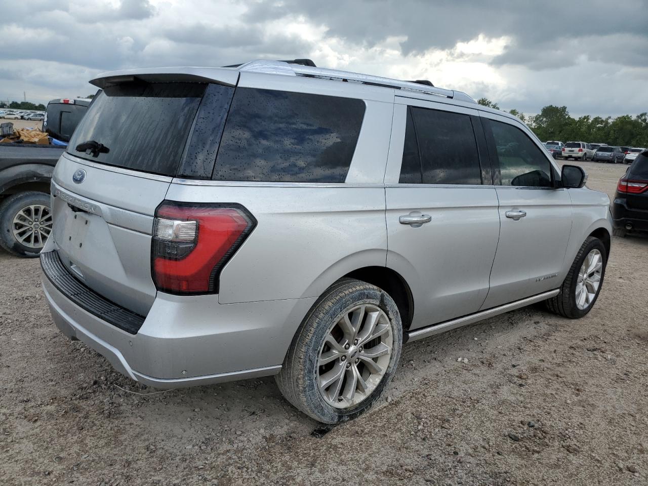 2018 Ford Expedition Platinum VIN: 1FMJU1LT9JEA59942 Lot: 71018514